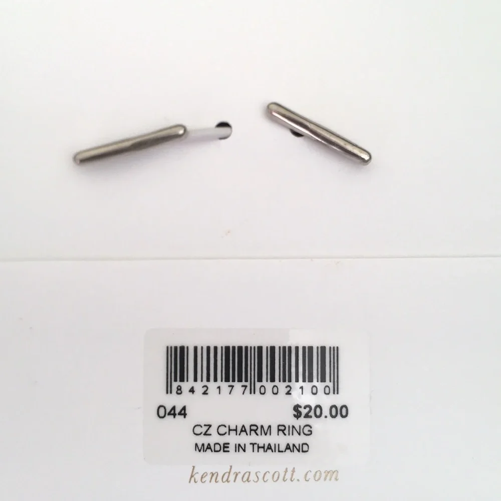 New Kendra Scott Double Link Bracelet with 3 Silver Tone Charm Accessories